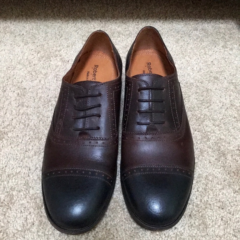 ROBERT WAYNE Size 9.5 Utah derby lace up shoes